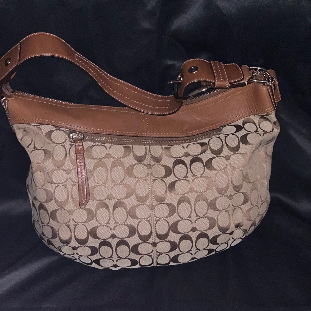 Coach shoulder bag - Picture 2 of 5